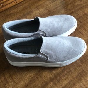 Slip on sneakers